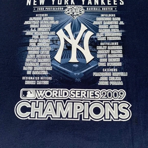 New York Yankees Champion T-Shirt - Picture 3 of 6